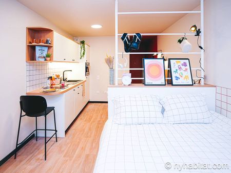 Logement à Paris, Location meublée - Photo 2