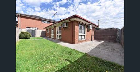 Comfortable Living in a Highly Sought-After Niddrie Pocket - Photo 2