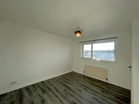 378 Firmount Drive, Antrim, BT41 1JH - Photo 4