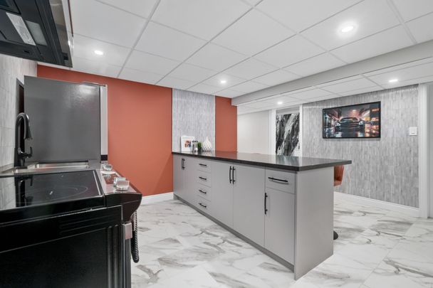 For Lease - 8803 Dale Road, Hamilton Township, Ontario - Photo 1