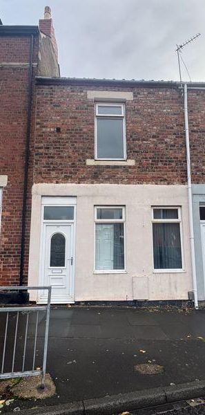 2 bedroom terraced house to rent - Photo 1