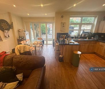 6 bedroom semi-detached house to rent - Photo 1