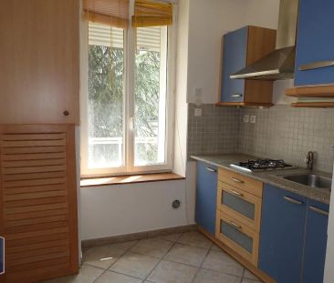 Appartement à louer 2 pièces 47.79m² - Photo 2