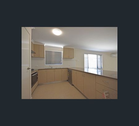 24 Cochrane Loop, Aveley, WA 6069 - Photo 2
