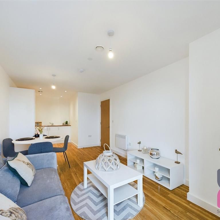 2 bedroom flat to rent - Photo 1