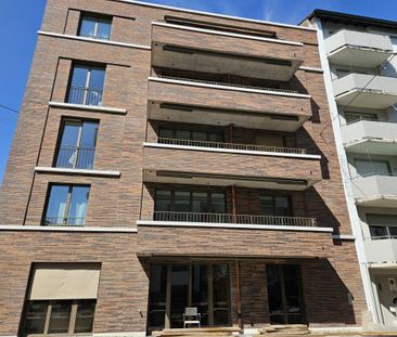 Neue 3.5 Zimmerwohnung an zentraler Lage - Photo 1
