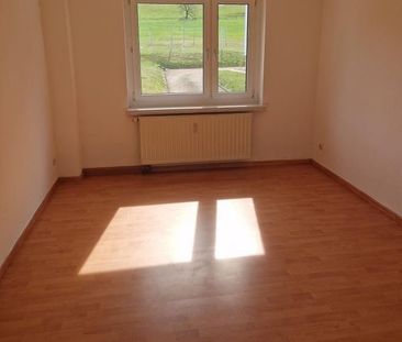 Perfekte 3-Zimmerwohnung in ruhiger und traumhafter grüner Umgebung! - Foto 1