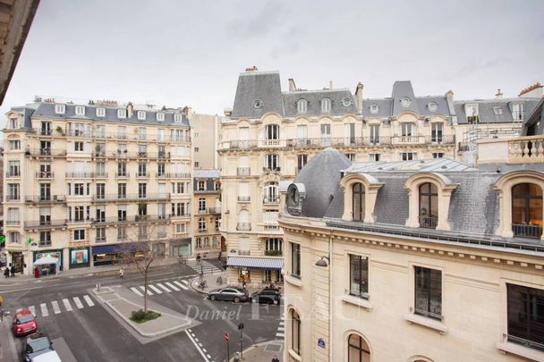 Location appartement, Paris 7ème (75007), 3 pièces, 63.3 m², ref 86440822 - Photo 1