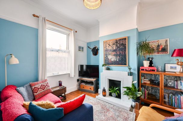 3 bedroom terraced house to rent - Photo 1