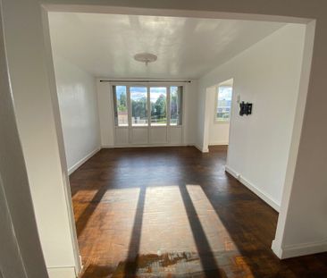 Location Appartement 4 pièces 66m² BOIS D ARCY 78390 - Photo 2