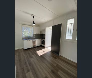1/36 Albert Street, Margate, Qld 4019 - Photo 2