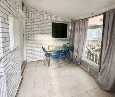 4 bedroom terraced house to rent - Photo 6
