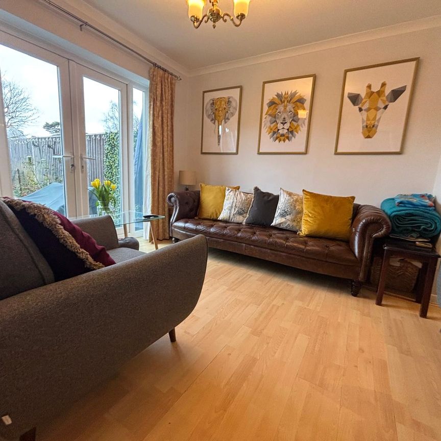 3 bedroom property to rent - Photo 1