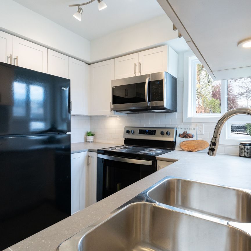 For Lease - 240 Ormond Drive Unit# D3, Oshawa, Ontario - Photo 1