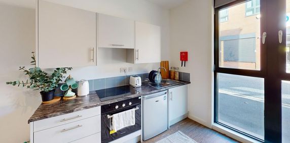 Studio to rent - Photo 2