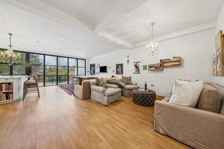 4 bedroom semi-detached house to rent - Photo 2