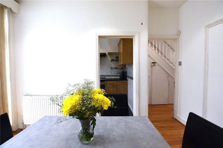 3 bedroom terraced house to rent - Photo 3