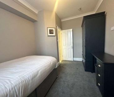 North Parade, YO30 - Photo 3