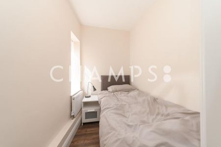 4 bedroom flat to rent - Photo 2