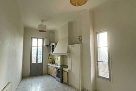 Appartement T4 de 99 m2 au dernier étage Centre-ville hist - Photo 4