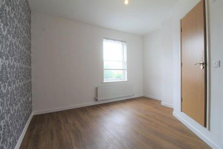 2 bedroom semi-detached house to rent - Photo 2