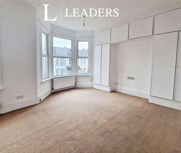 St. Marys Road, Southend-on-sea, SS2 - Photo 2