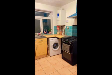 Room in a Shared House, Durbar Road, LU4 - Photo 2