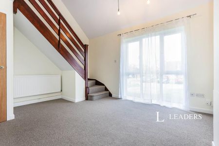 1 bedroom semi-detached house to rent - Photo 5