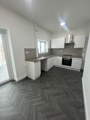 Bolton Road - Photo 5