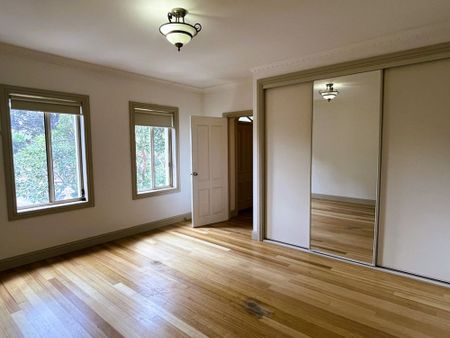 RARE OPPORTUNITY TO LIVE IN A RIPPLESIDE ICON - Photo 4