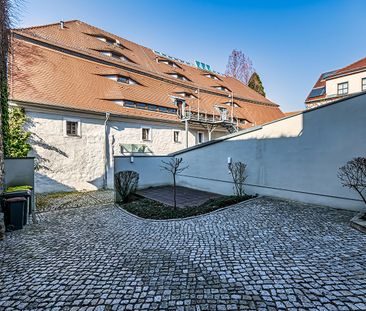 Modern möbliertes großzügiges Apartment unweit des Zentrums. - Photo 1