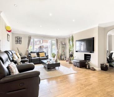 3 bedroom semi-detached house to rent - Photo 4