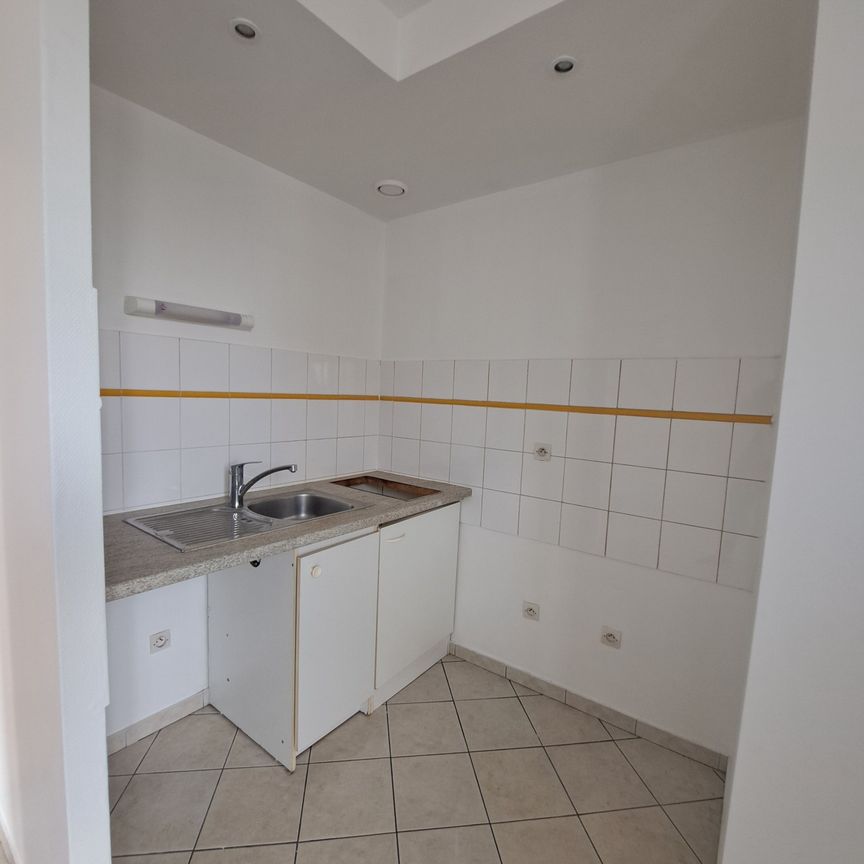 Location Appartement 2 pièces 27m² GAGNY 93220 - Photo 1