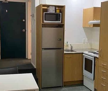 Studio apartment, Central Queen St, Auckland CBD - Photo 2