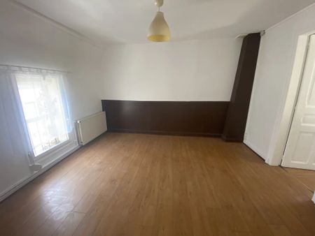 Location Appartement 2 pièces 33 m2 à Saint-Quentin - Photo 2