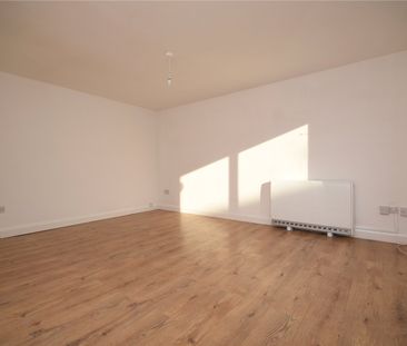 46, Bawn Drive, Leeds, West Yorkshire, LS12 5QN - Photo 6
