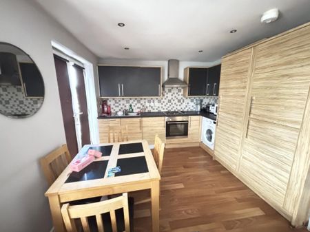 Norton House 36A 5 Cardigan Road, Leeds, LS6 3AG - Photo 3