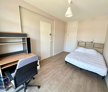 Location Appartement 4 pièces 73m² MONT ST AIGNAN 76130 - Photo 2