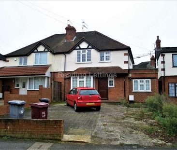 St. Peters Road, Reading, RG6 - Photo 2