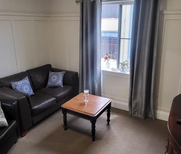 Furnished Unit In Town - Photo 2