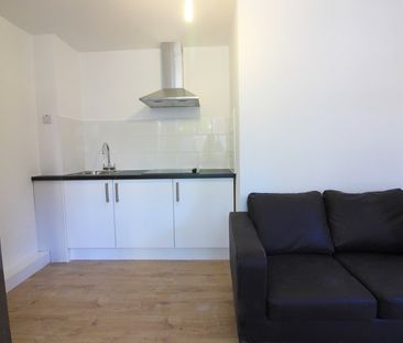 Bedsit, Coomberoad, BN2 - Photo 1