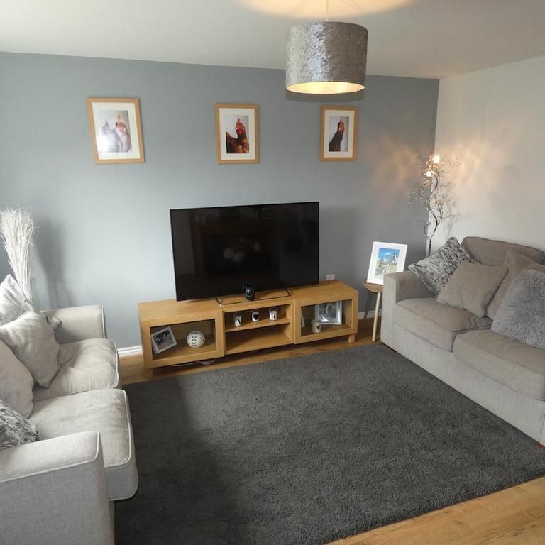 3 bedroom semi-detached house to rent - Photo 1