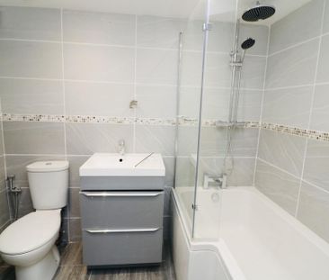 6 bedroom semi-detached house to rent - Photo 5