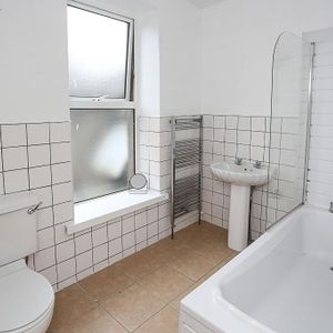 9a Crosby Street, Bangor, BT20 5EE - Photo 2