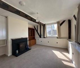4 bedroom semi-detached house to rent - Photo 1