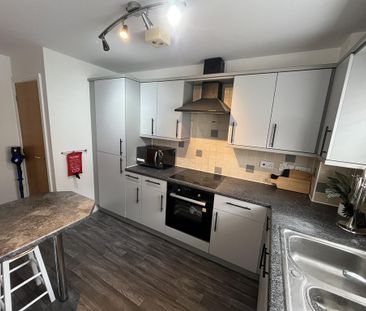 2 bedroom flat to rent - Photo 3