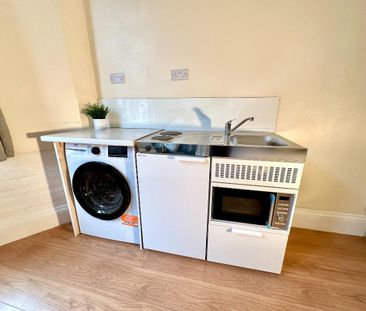 1 bedroom flat to rent - Photo 2