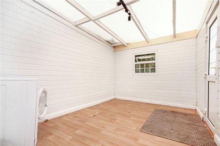 1 bedroom bungalow to rent - Photo 3