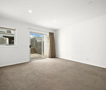 Charming Townhouse in Vibrant Harrison - Photo 5