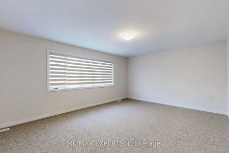 Property For Lease | X8209862 - Photo 3